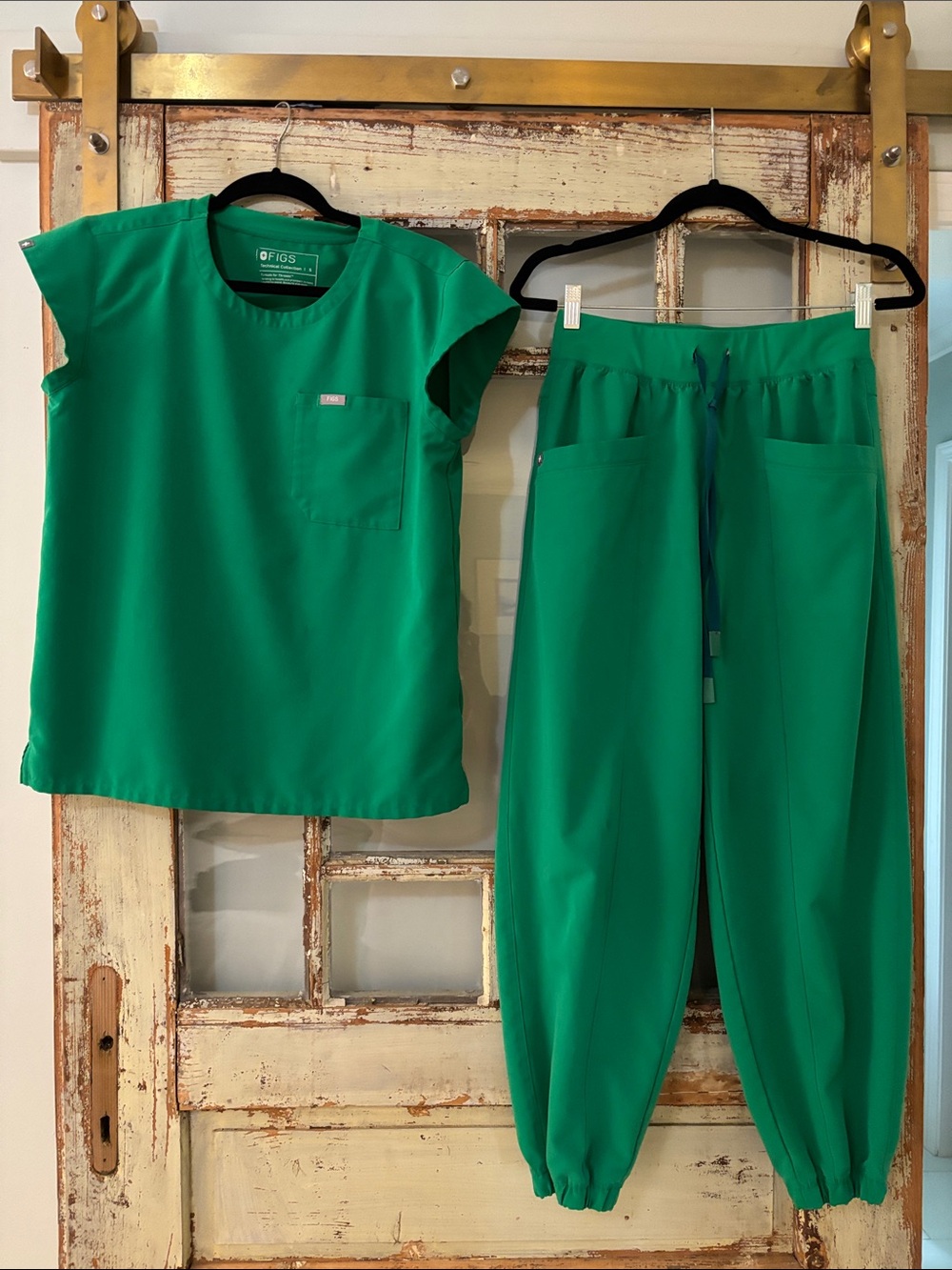 Figs Kids Green Two-Piece Pajama Set